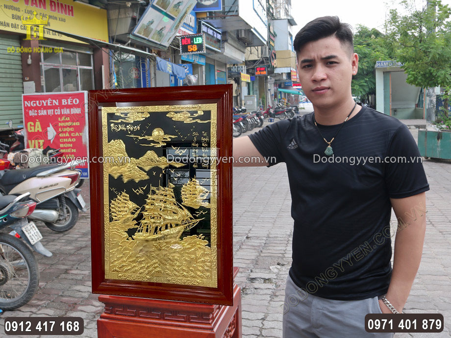 khung tranh bằng gỗ tự nhi&ecirc;n cao cấp